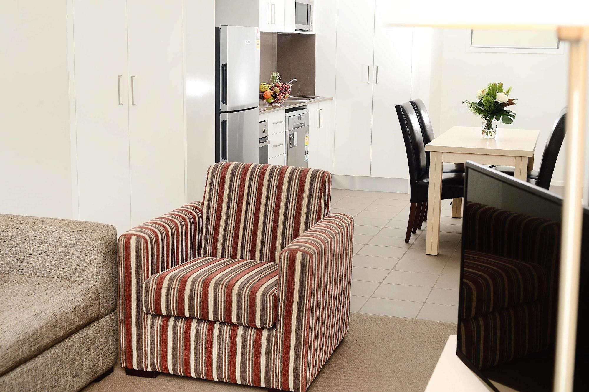 Oaks Moranbah Suites Exteriör bild