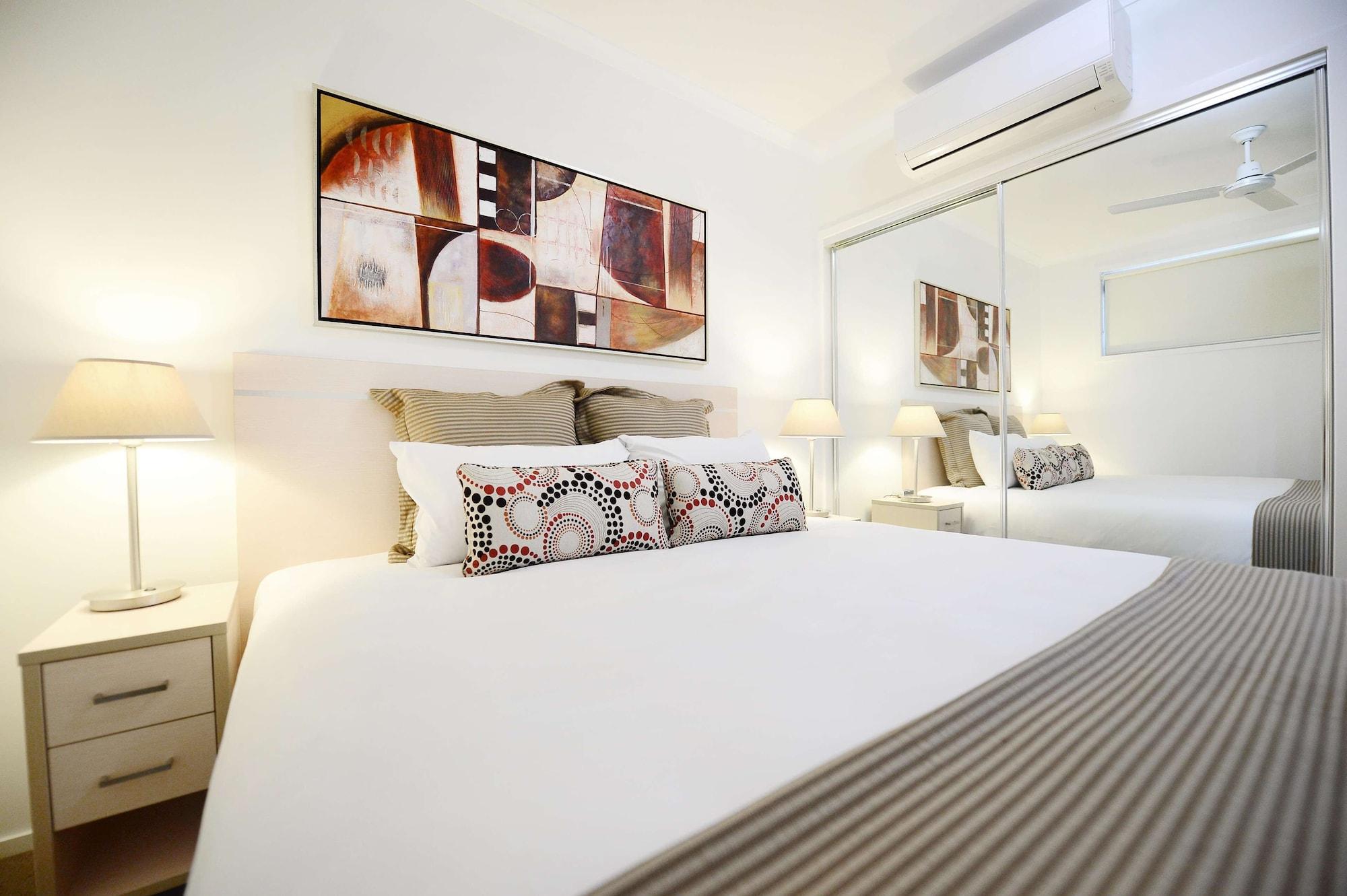 Oaks Moranbah Suites Exteriör bild