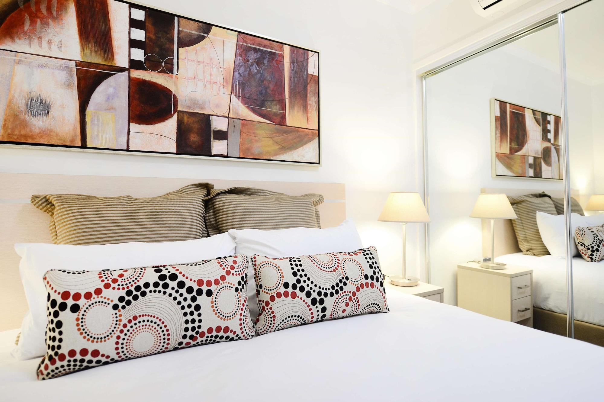 Oaks Moranbah Suites Exteriör bild