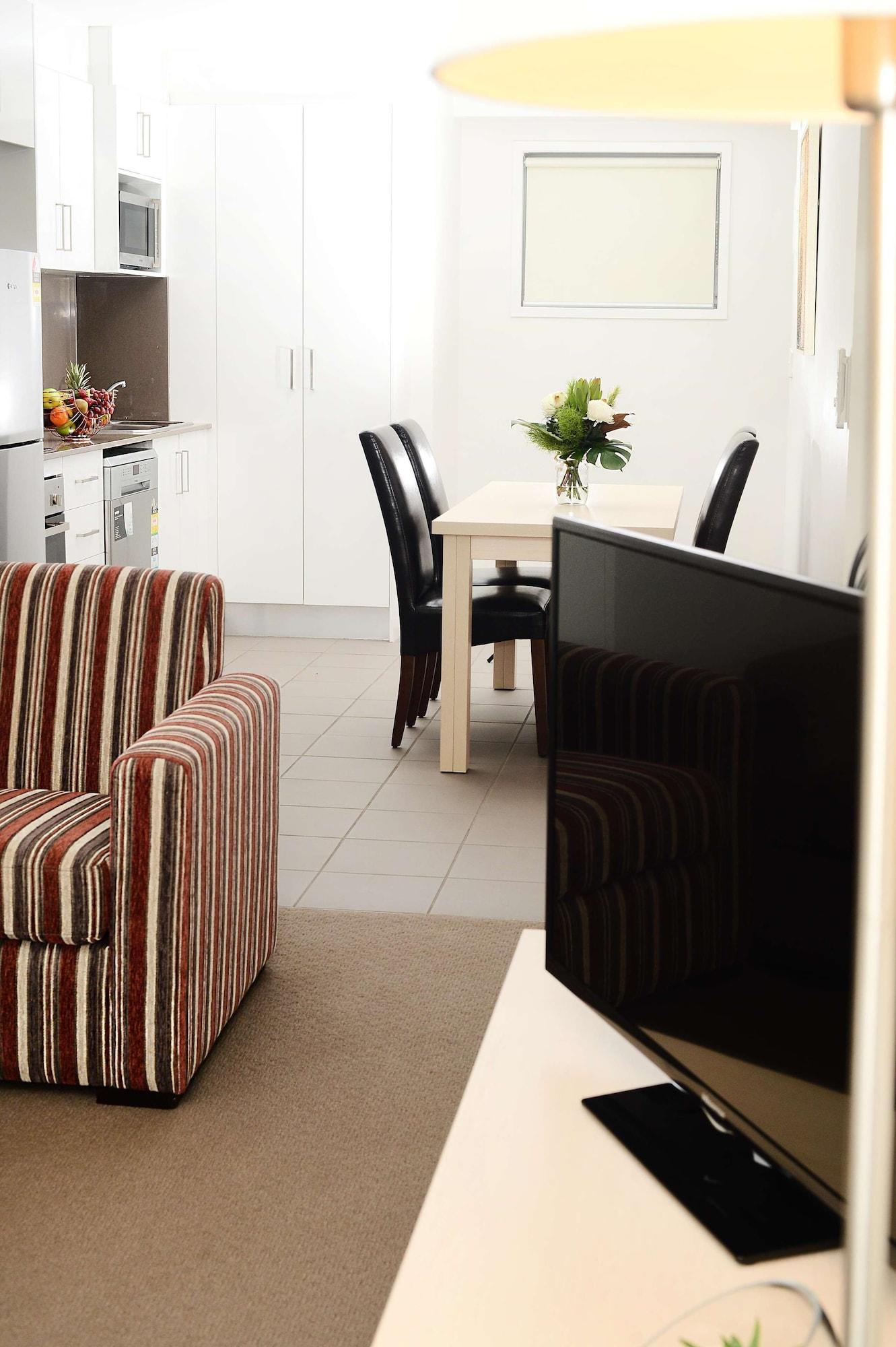 Oaks Moranbah Suites Exteriör bild